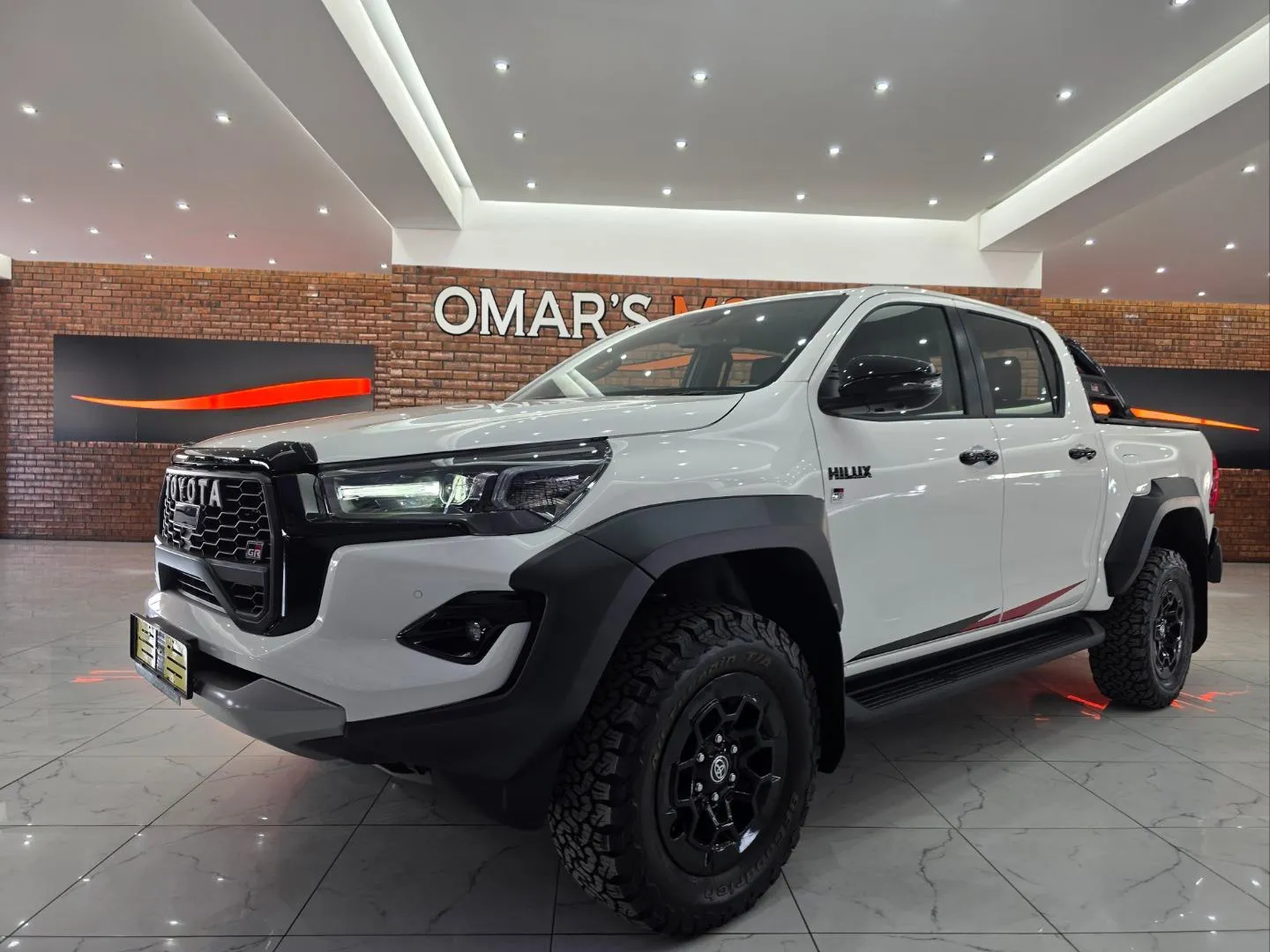 2026 Toyota Hilux 2.8GD-6 Double Cab 4x4 GR-Sport, photo 2 of 6