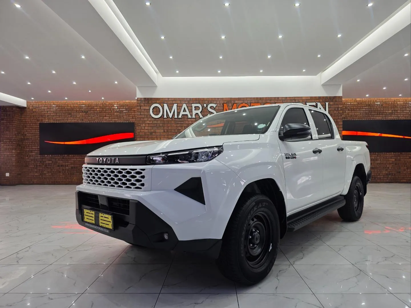2026 Toyota Hilux 2.8GD-6 Double Cab Raider 4x4, photo 3 of 5