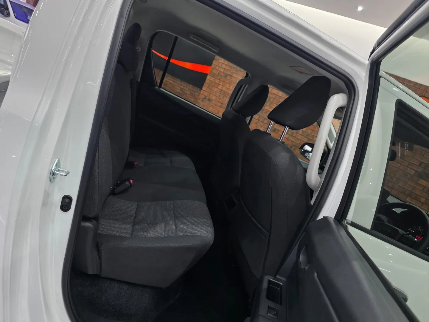2026 Toyota Hilux 2.8GD-6 Double Cab SRX, photo 7 of 7