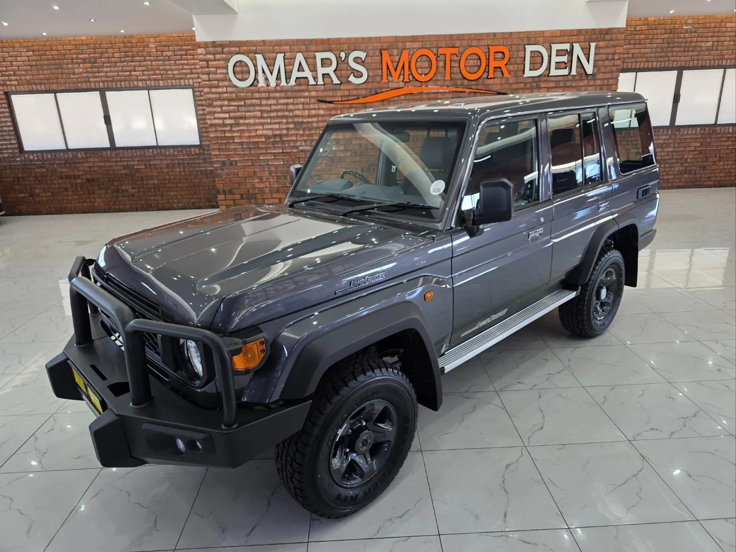 2026 Toyota Land Cruiser 76 2.8GD-6 Station Wagon VX, photo 2 of 5