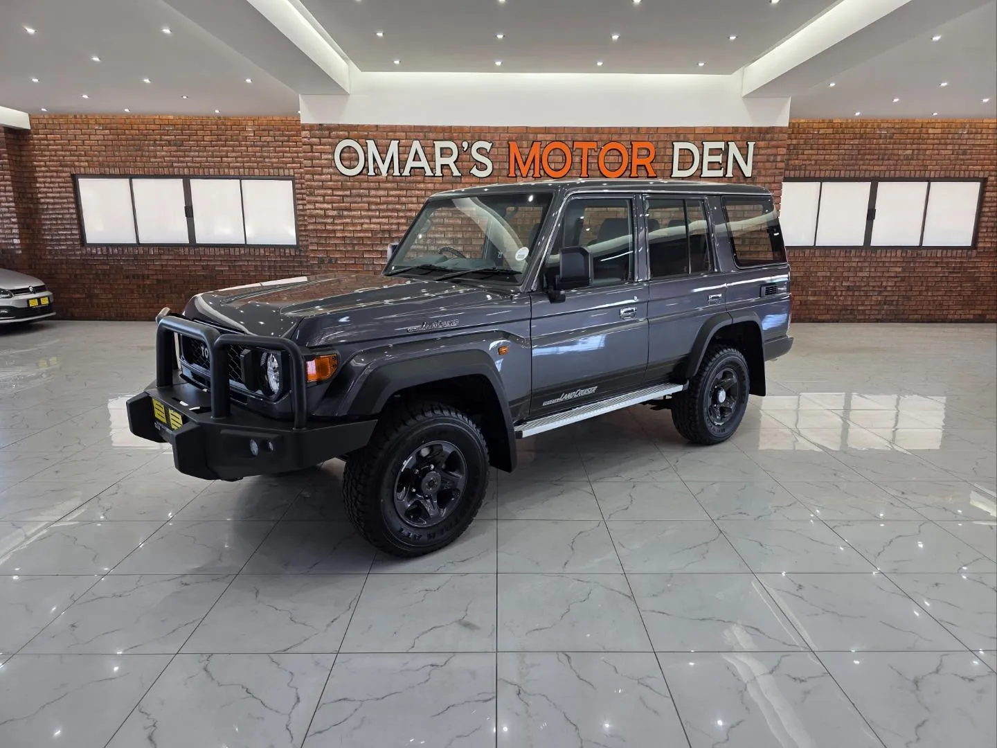 2026 Toyota Land Cruiser 76 2.8GD-6 Station Wagon VX, photo 4 of 5