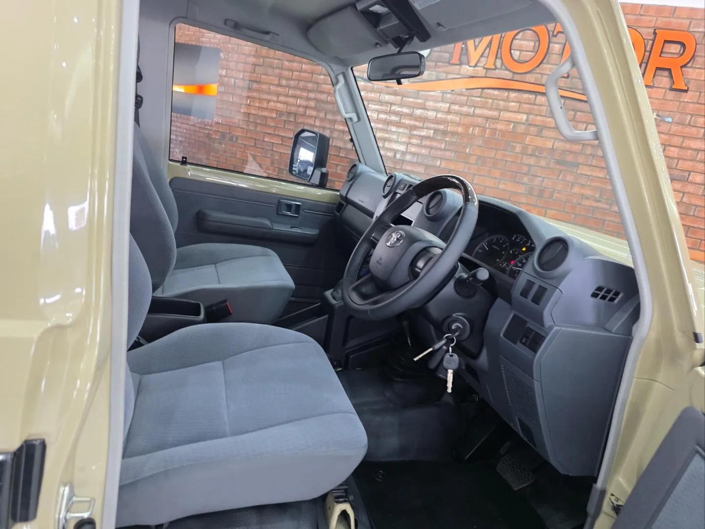 2026 Toyota Land Cruiser 79 2.8GD-6 Single Cab, photo 5 of 6