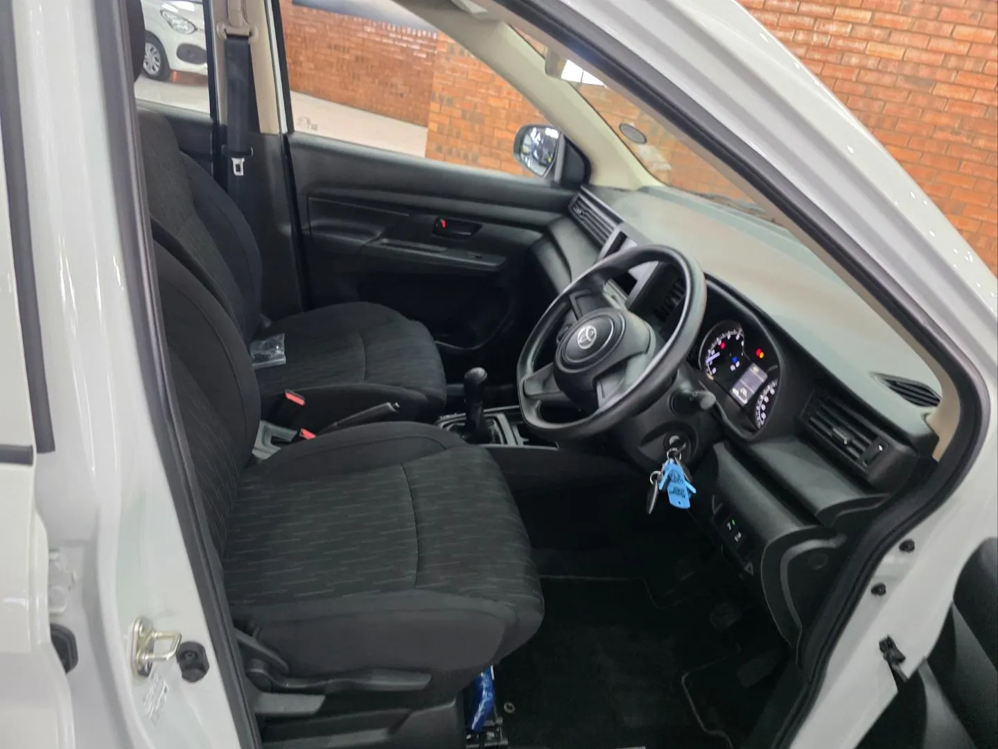 2026 Toyota Rumion 1.5 S, photo 5 of 5