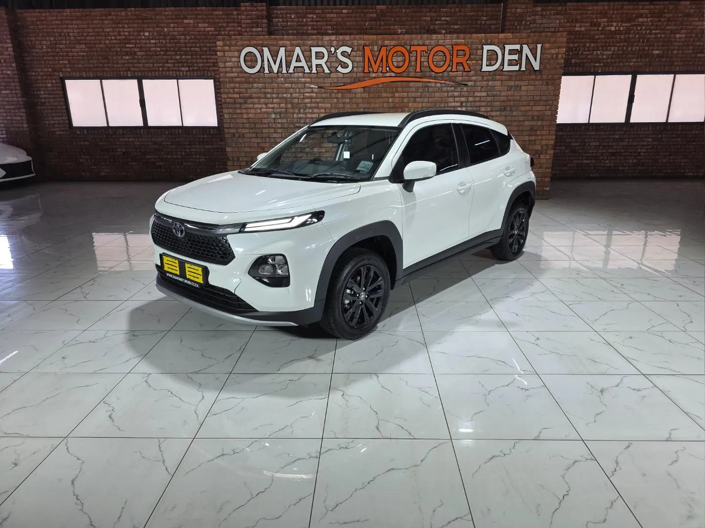 2026 Toyota Starlet Cross 1.5 XS Manual, photo 1 of 5