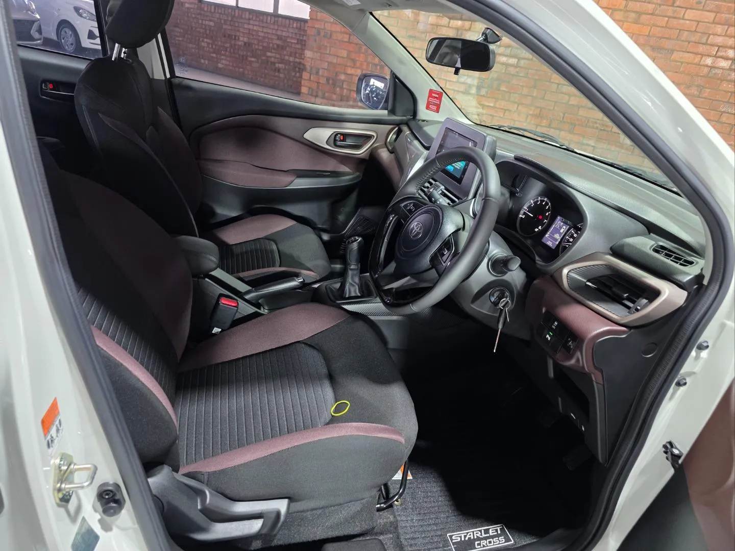 2026 Toyota Starlet Cross 1.5 XS Manual, photo 6 of 6