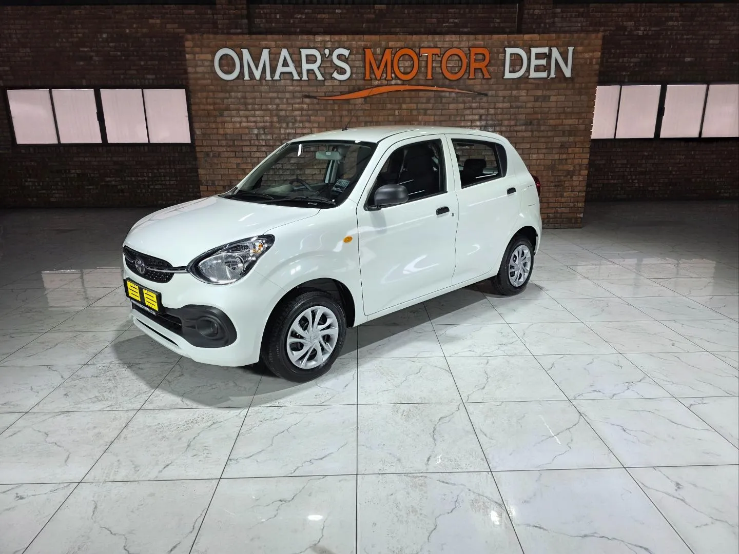 2026 Toyota Vitz 1.0, photo 1 of 6