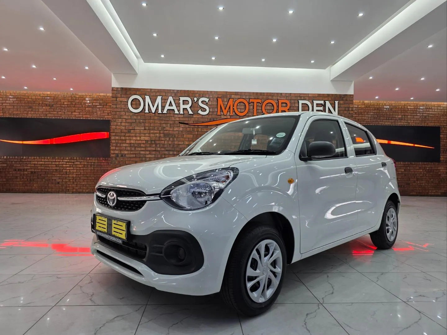 2026 Toyota Vitz 1.0, photo 2 of 5