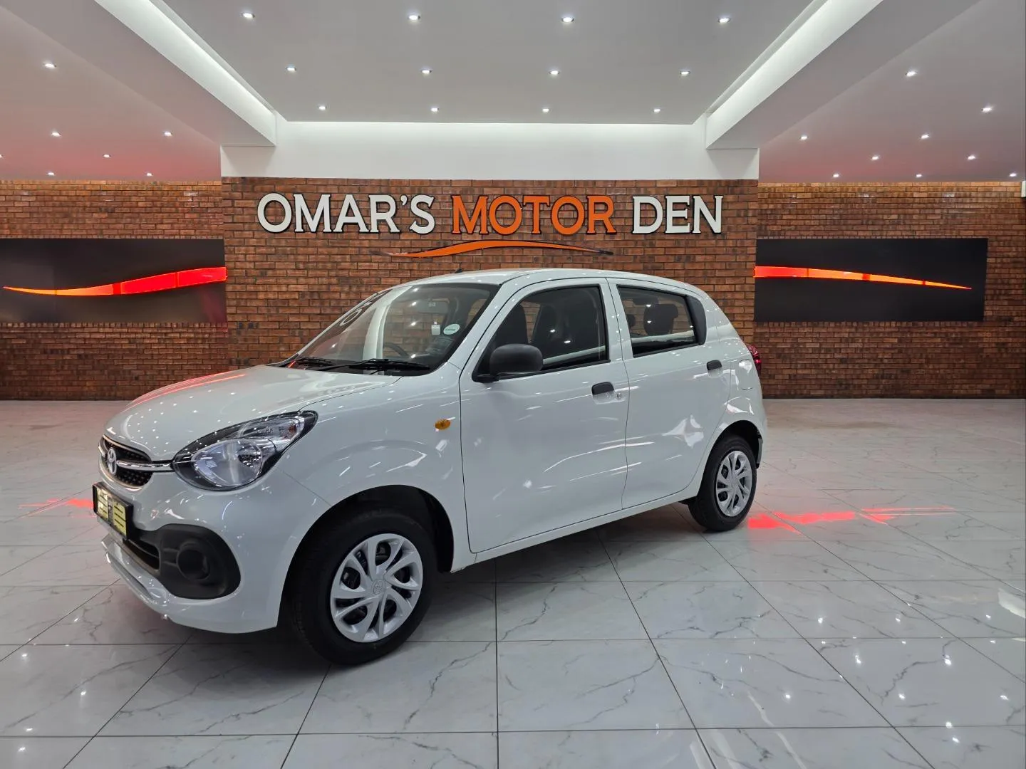 2026 Toyota Vitz 1.0, photo 3 of 5