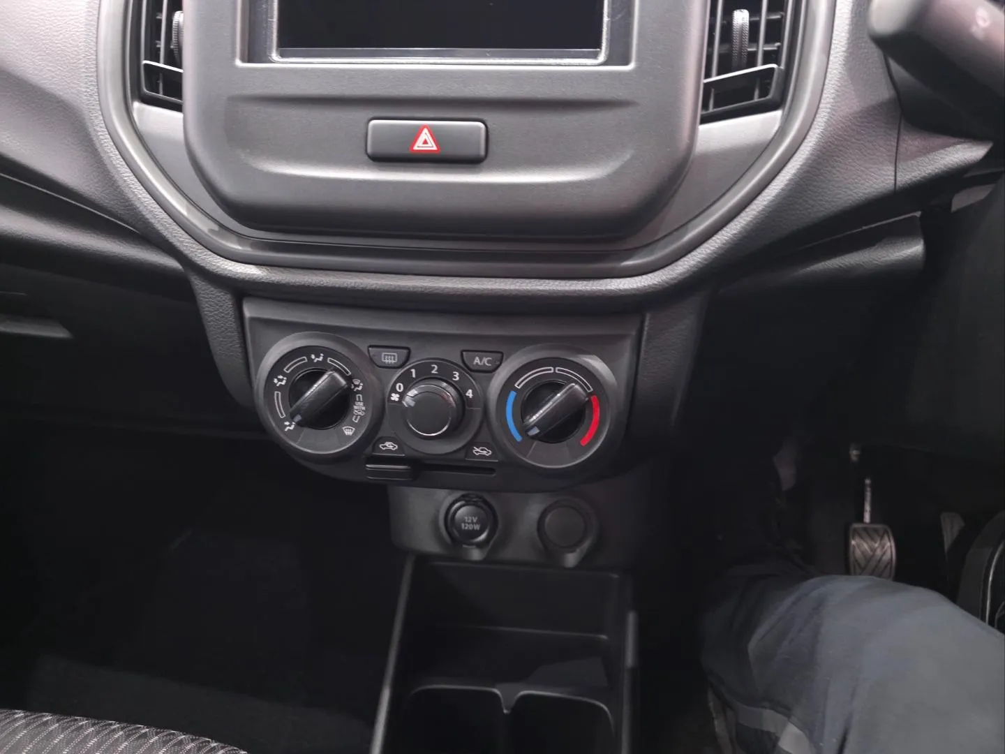 2026 Toyota Vitz 1.0, photo 6 of 6