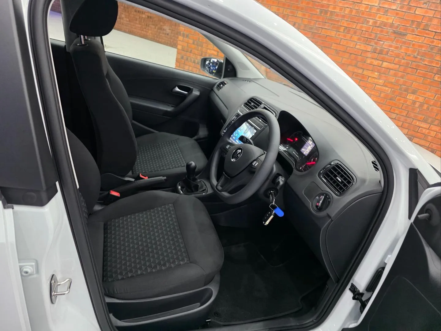 2026 Volkswagen Polo Vivo Hatch 1.4, photo 4 of 6