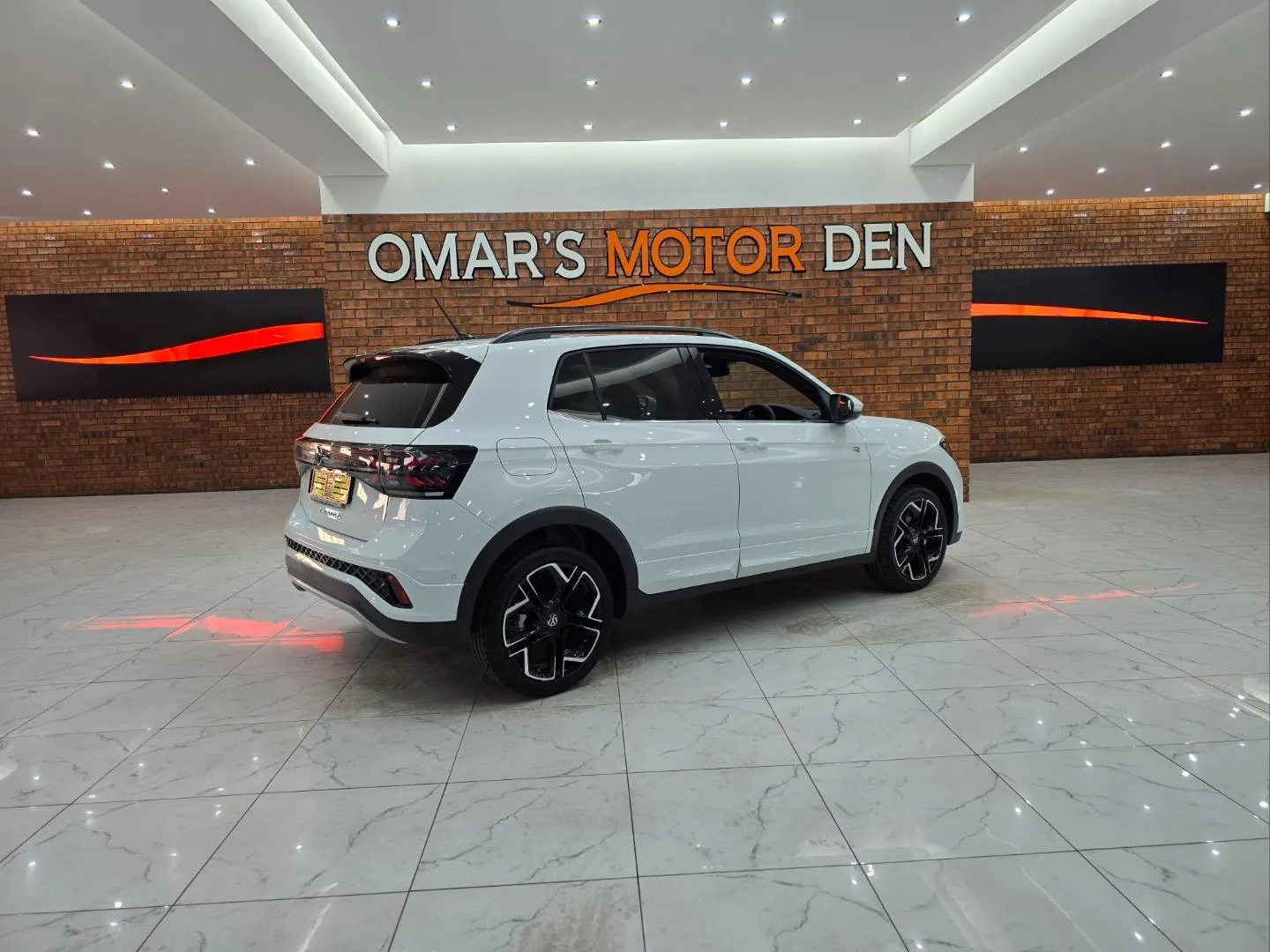 2026 Volkswagen T-Cross 1.0TSI R-Line, photo 3 of 7